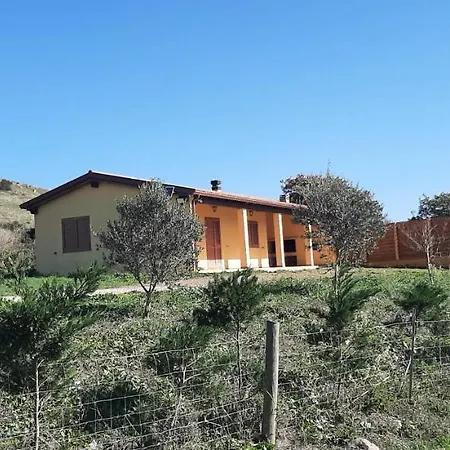 Marci Con Piscina Privata A Nyaraló *