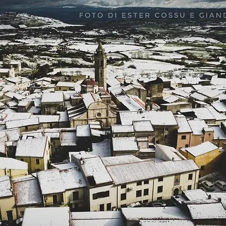 Marci Con Piscina Privata A Nyaraló Nulvi