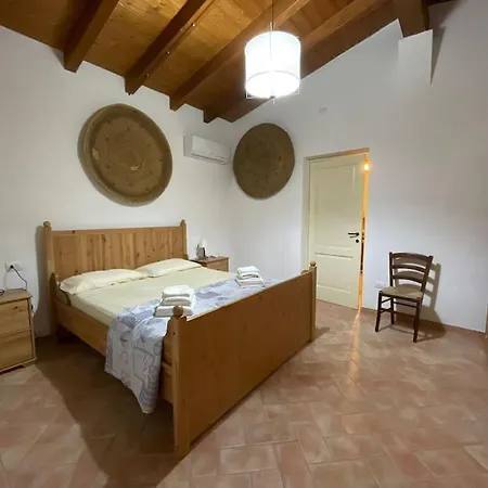 Marci Con Piscina Privata A Casa vacanze