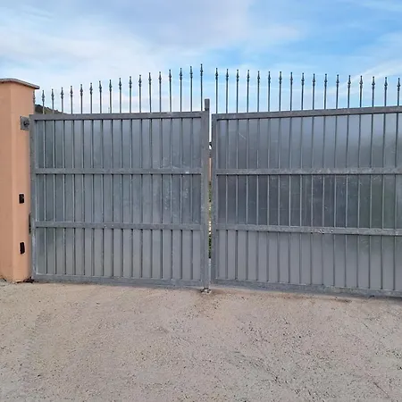 Marci Con Piscina Privata A Nyaraló